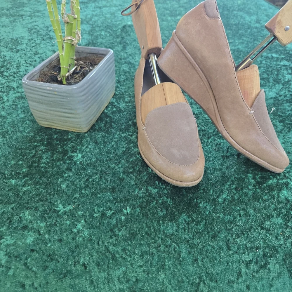 Nurture by Lamaze Tan Wedge Loafers 393